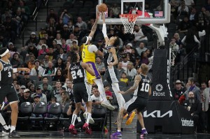 【对决】二轮较量 泰莱之鹰迎战塔拉纳基空气