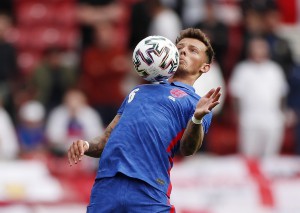 王曼昱与蒯曼以3-0战胜陈熠和王艺迪，挺进WTT